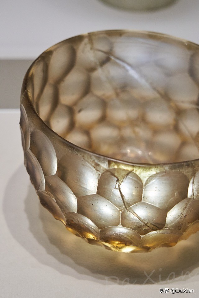 异彩纷呈：古代东西文明交流中的玻璃艺术之三（4）