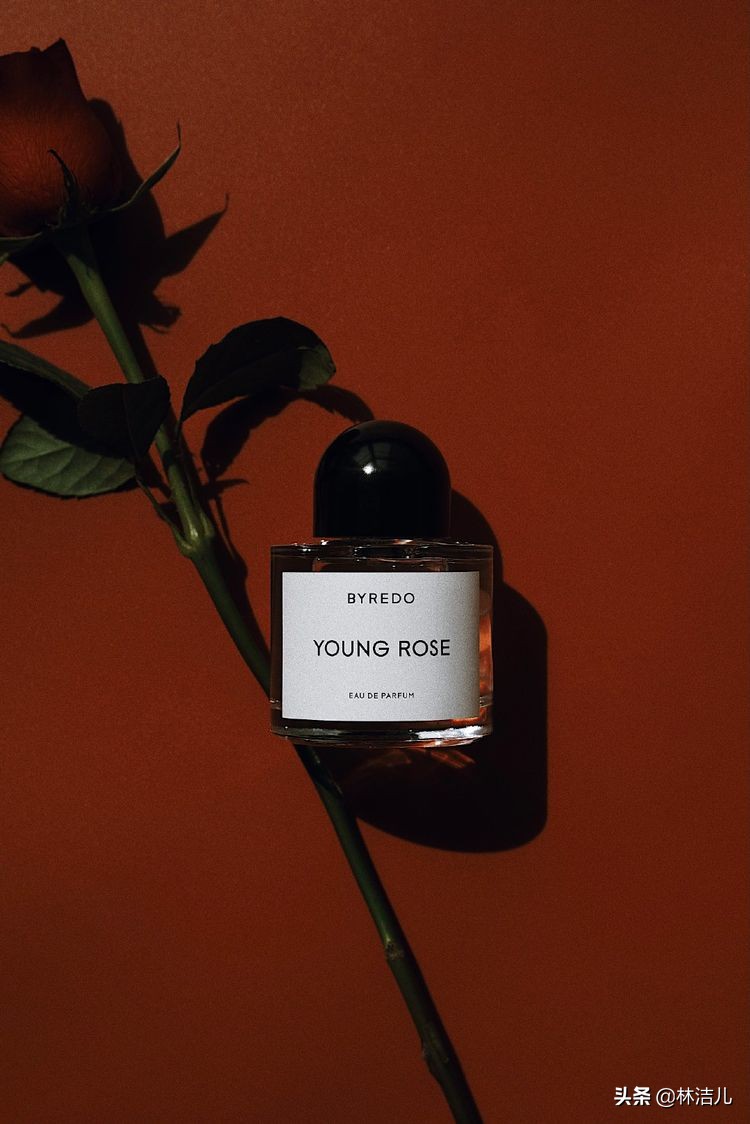 一闻就惊艳的香水荷尔蒙,一闻就很惊艳的香水