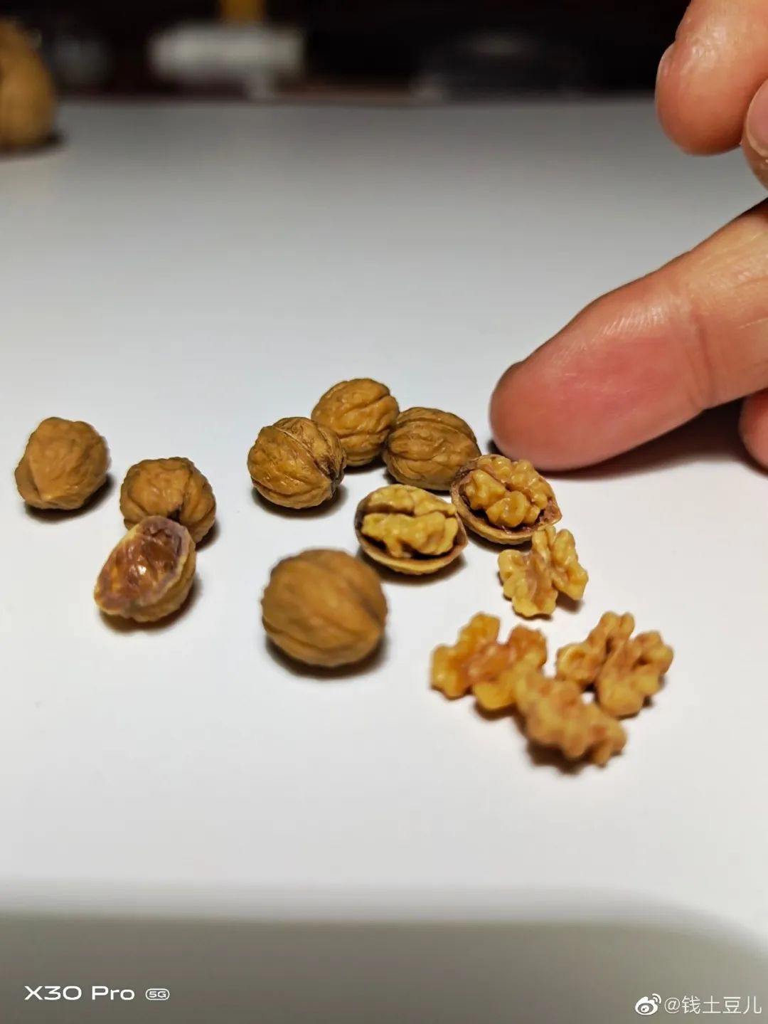 90后妈妈因造假走红,网红辣妈骗局