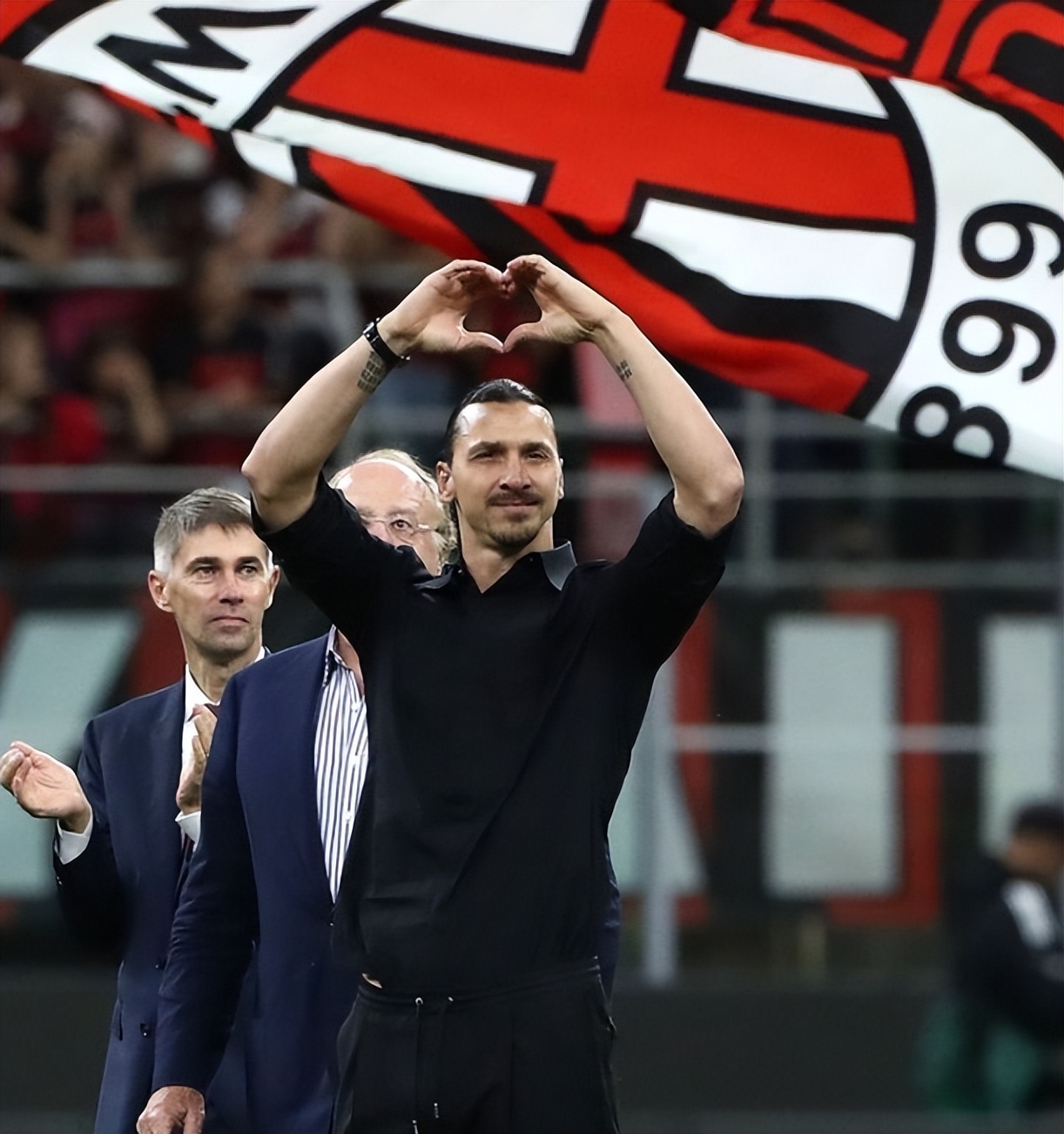 欧洲足球夏歇期,足球欧洲杯几点停售