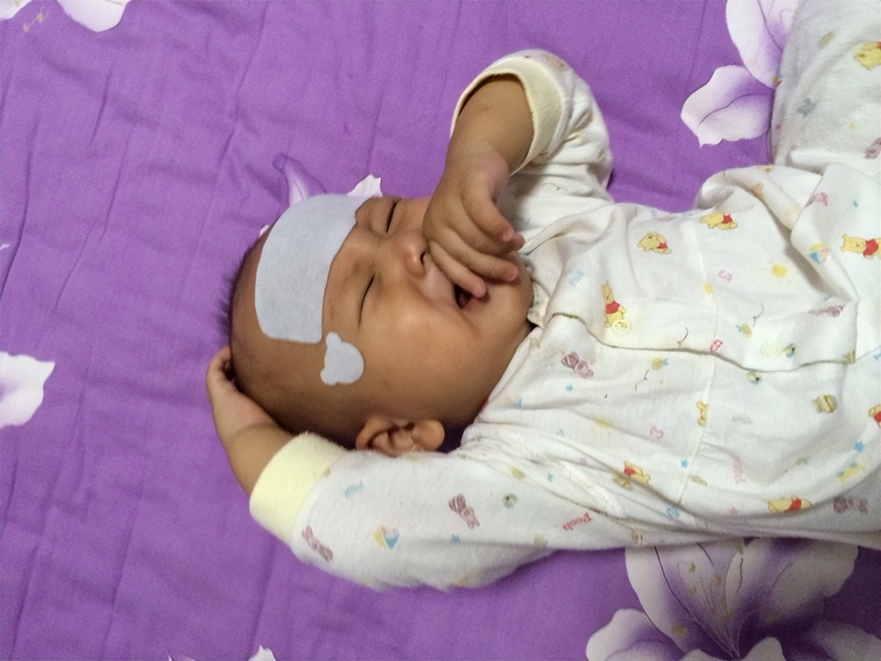 放开后小孩要不要打疫苗,放开后发烧去医院会被直接隔离吗