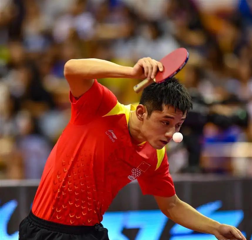 乒乓球怎么发球才是正确的,关于乒乓球由谁发球的问题