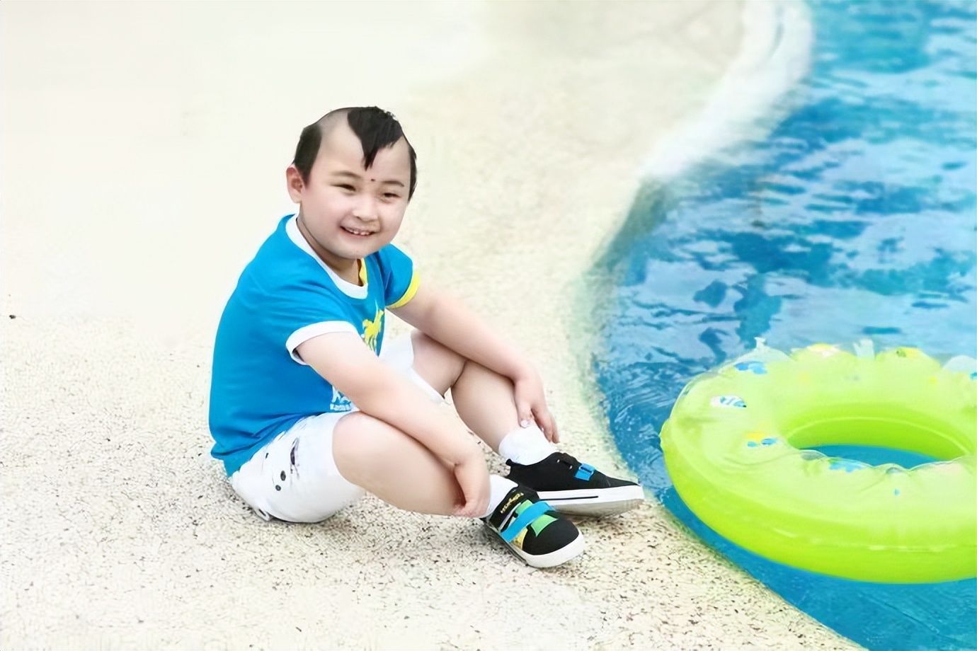 邓鸣贺的父母,邓鸣贺父母抖音