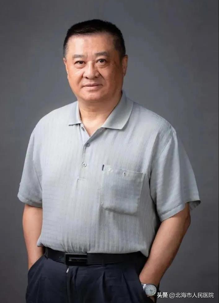 北京名医、原解放军总医院（原解放军304医院）贾晓明教授在银滩院区坐诊了