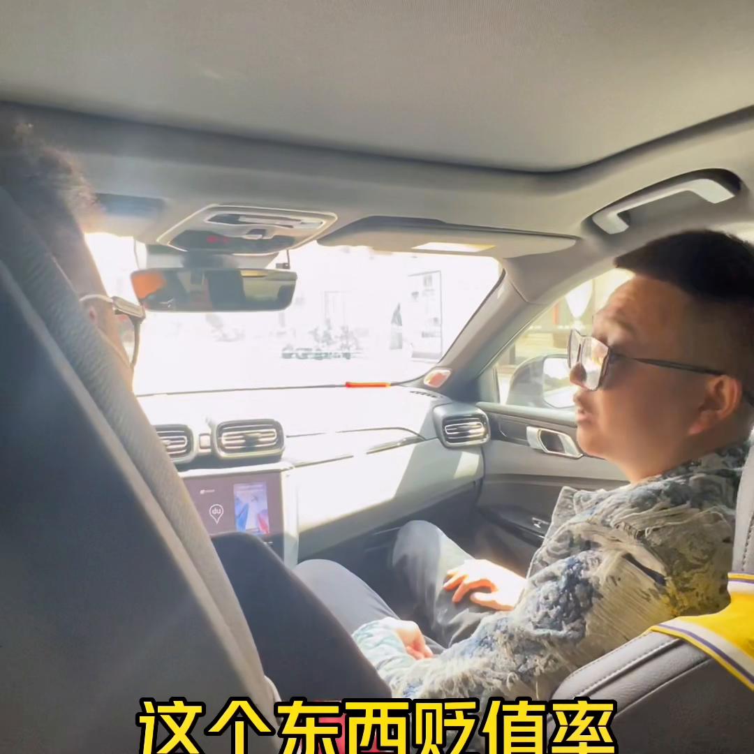 买车卖车认准车博士，车况有质保，点赞加关注粉丝零中介费！