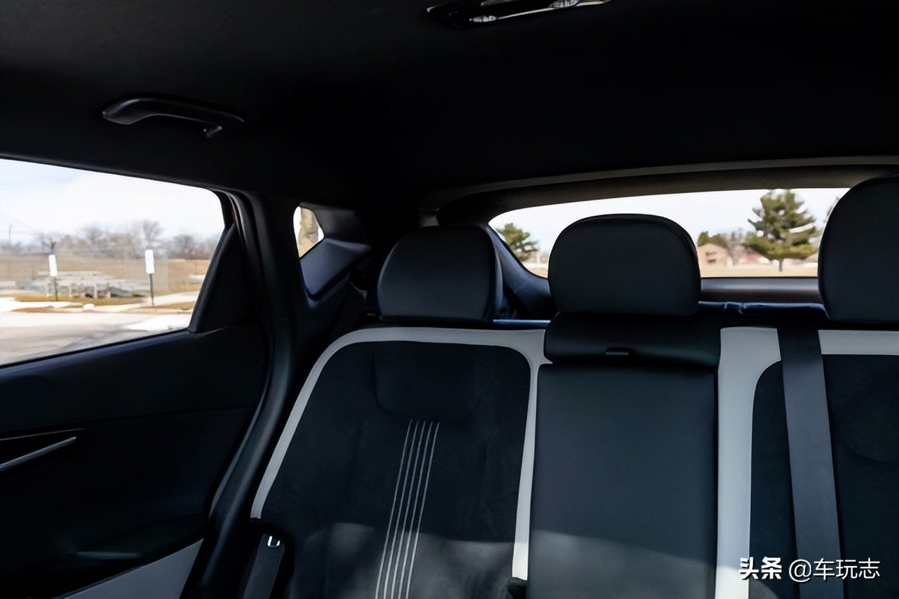 起亚纯电轿跑ev6上市热销,起亚EV6车型