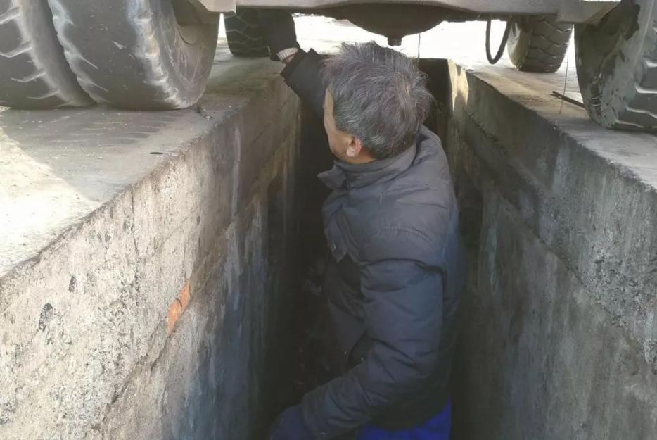 新手怎么做好叉车维修,修叉车技术技巧视频