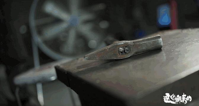 重口味男扮女装、直视欲望，还敢在内娱“露骨”，不付费能看？