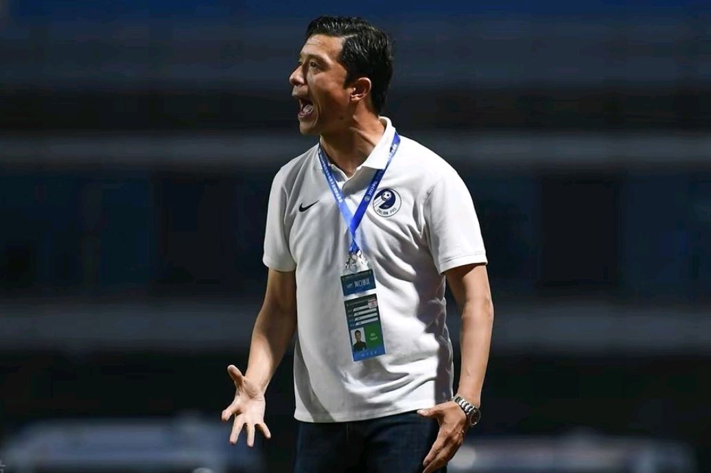 谢晖上赛季执教大连人的成绩,大连人后防两次送礼谢晖场边暴怒