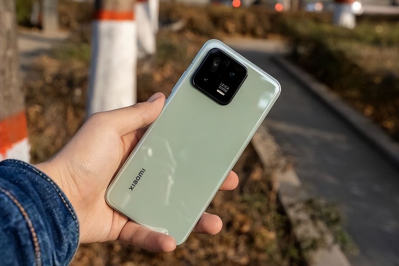 适合女性的手机618哪些值得入手,送女朋友四五千左右的手机哪款好