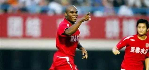 吉林长春足球比赛,长春亚泰2:1上港