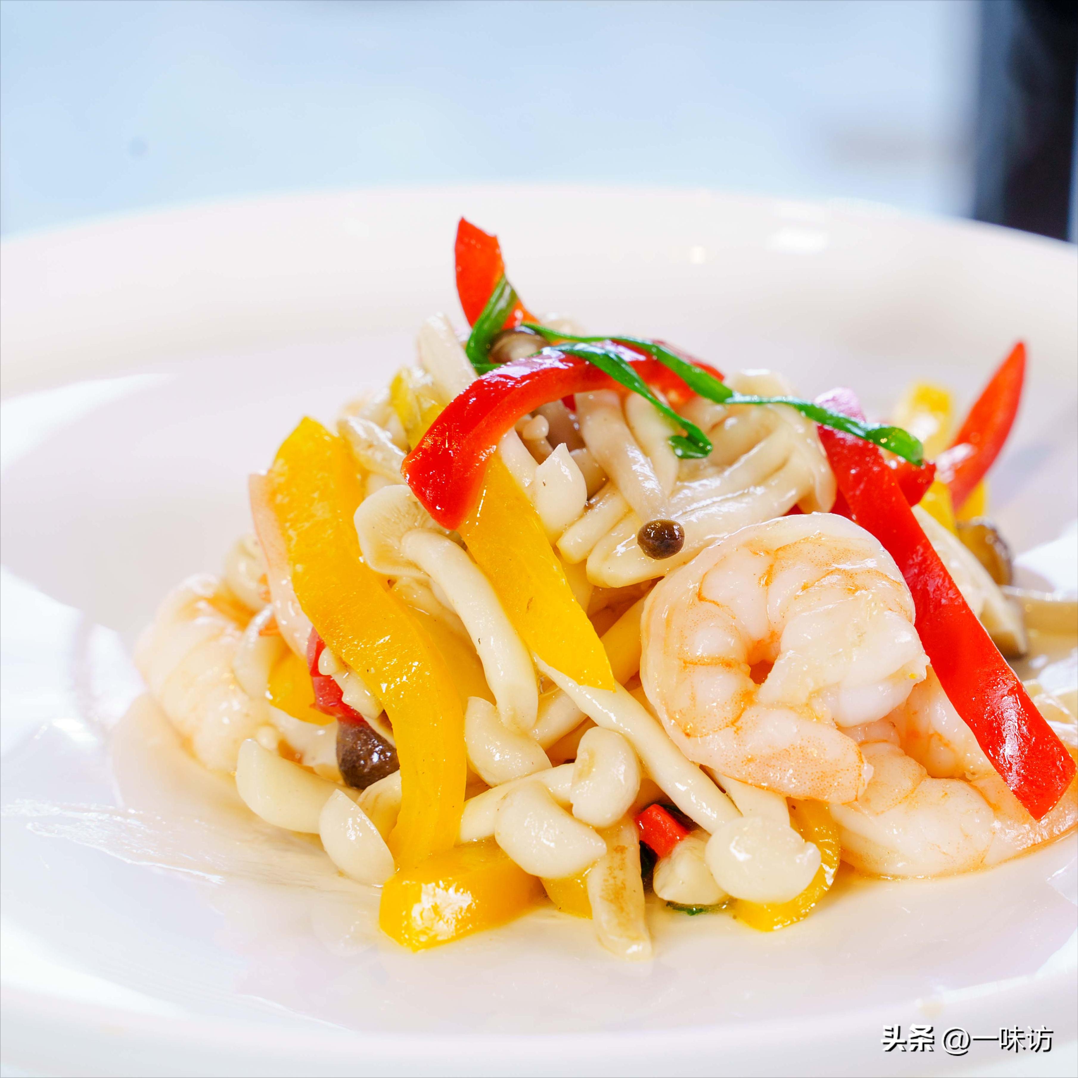 白玉菇炒肉好还是炒虾好呢,白玉菇大虾怎么做好吃