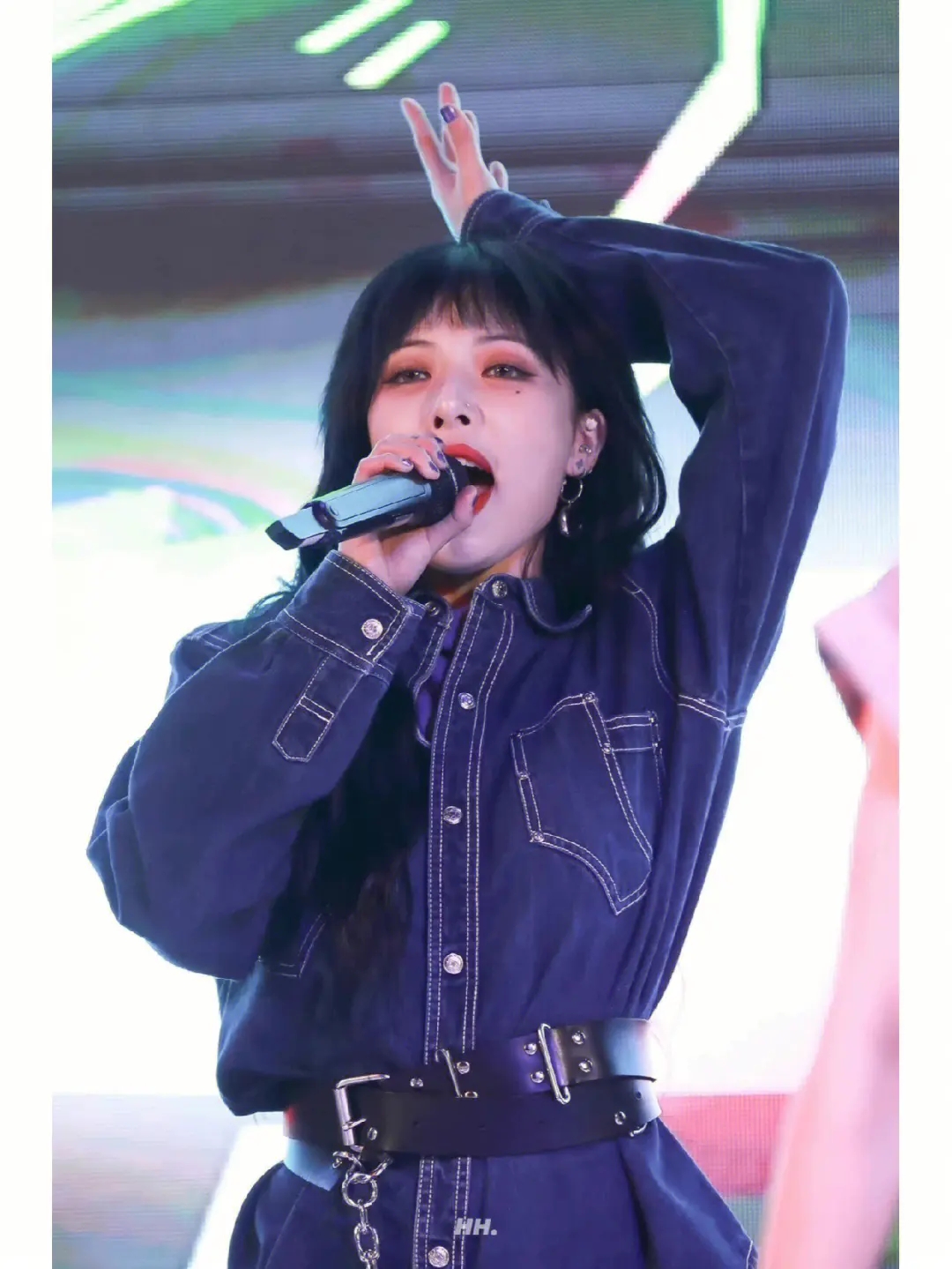 泫雅泰国泼水节舞台上的野马,泫雅在泰国泼水节