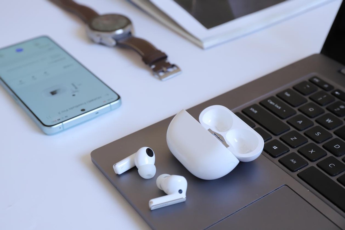 华为耳机freebudspro对比tws2e,华为freebudspro和airpodspro