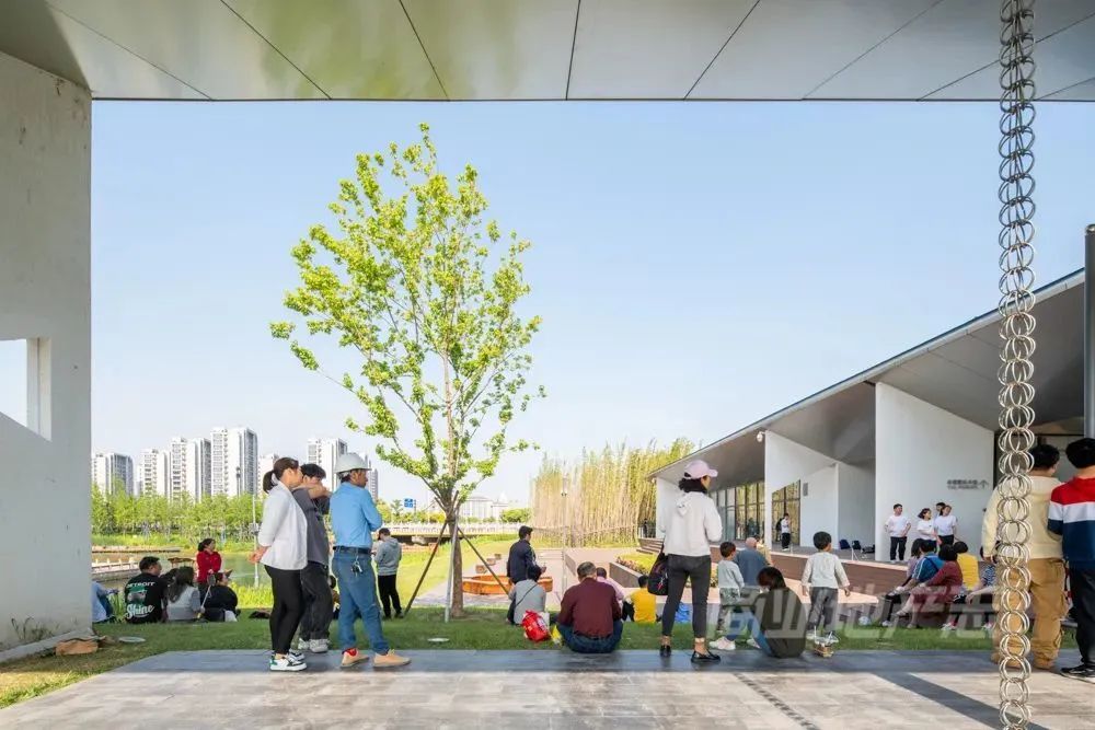 CRR百图斩｜公园里的新天地：上海蟠龙天地