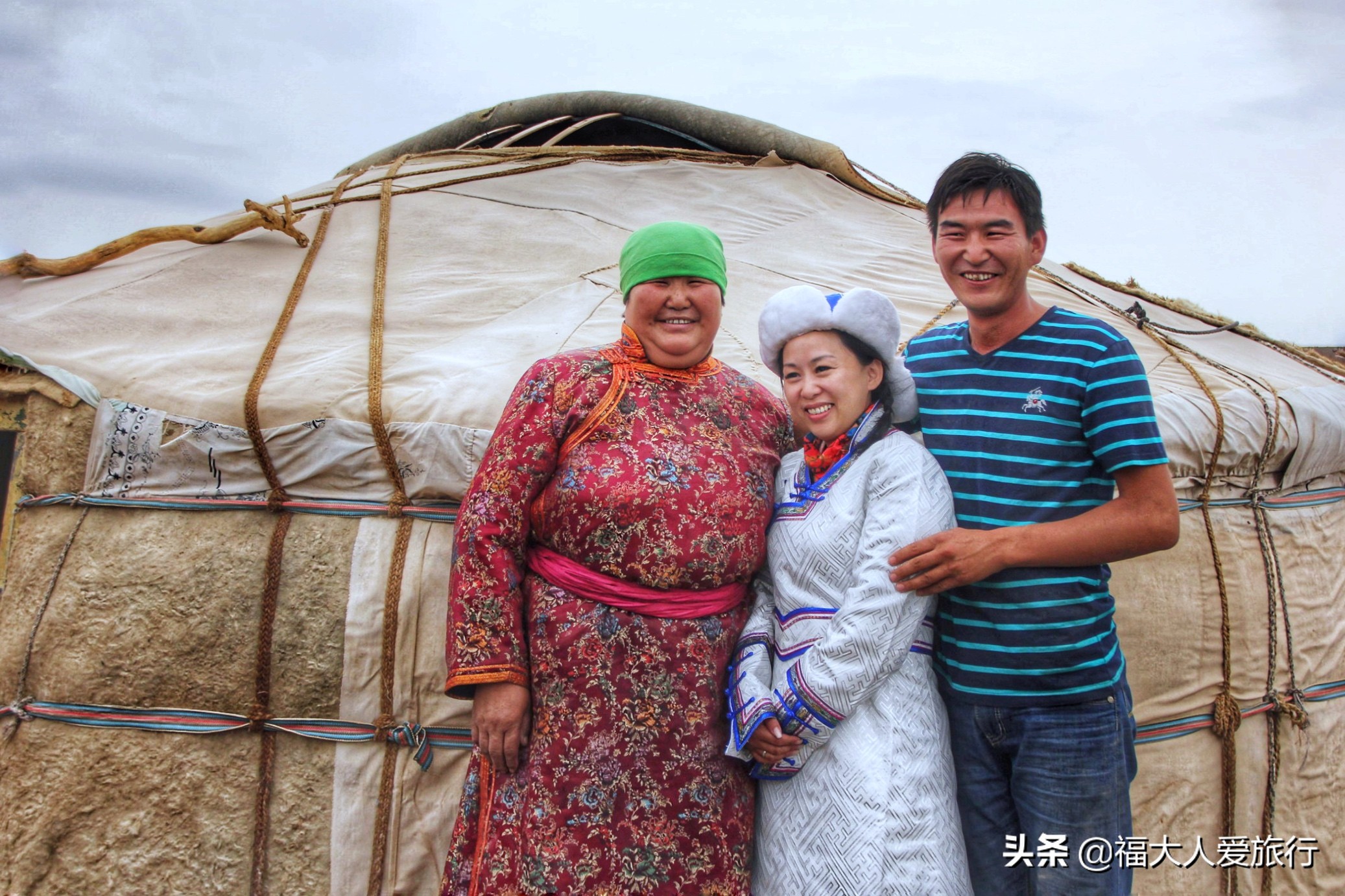 阿拉善遍地玛瑙石,阿拉善玛瑙原石大量出售