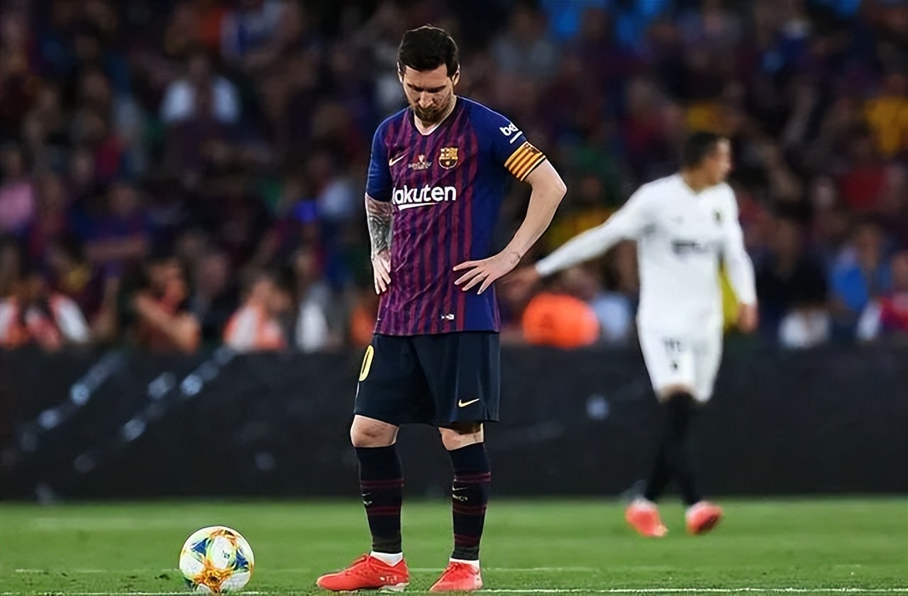 梅西从此在球迷心中比肩马拉多纳,梅西我已经不慌了