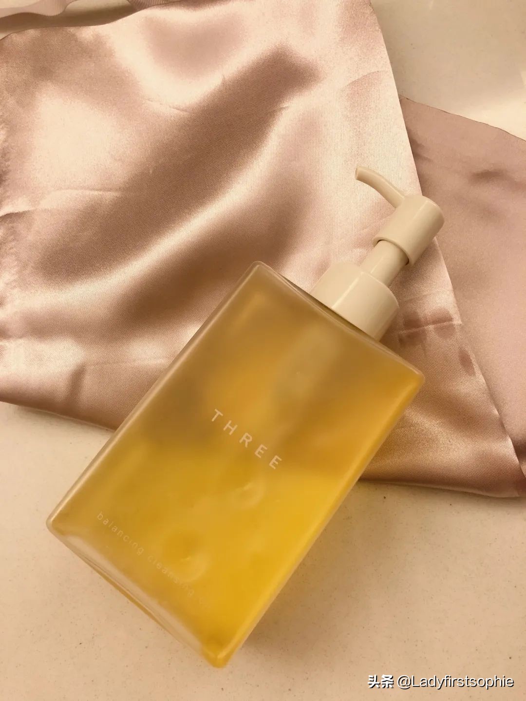 性价比超级高的防晒产品来看看,性价比高抗老护肤品推荐