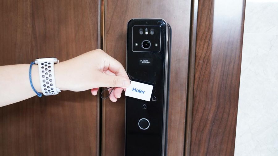 海尔全自动智能门锁测评,海尔智能门锁v20自动开门