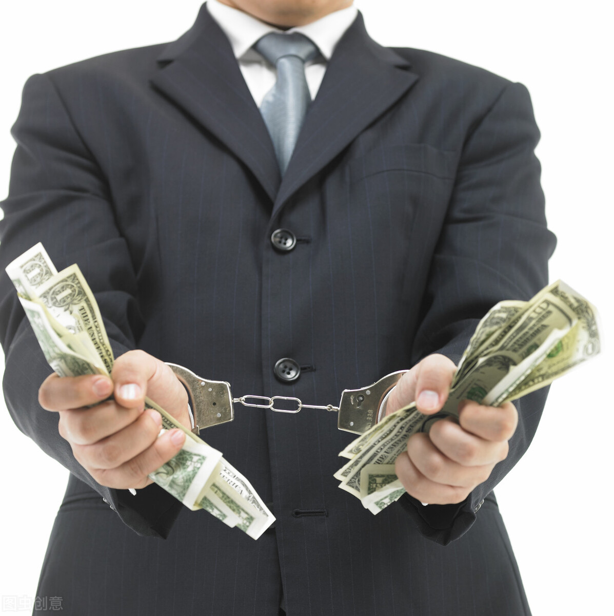 买房夫妻一方征信有人担保能行吗,夫妻买房贷款必须两人的征信吗