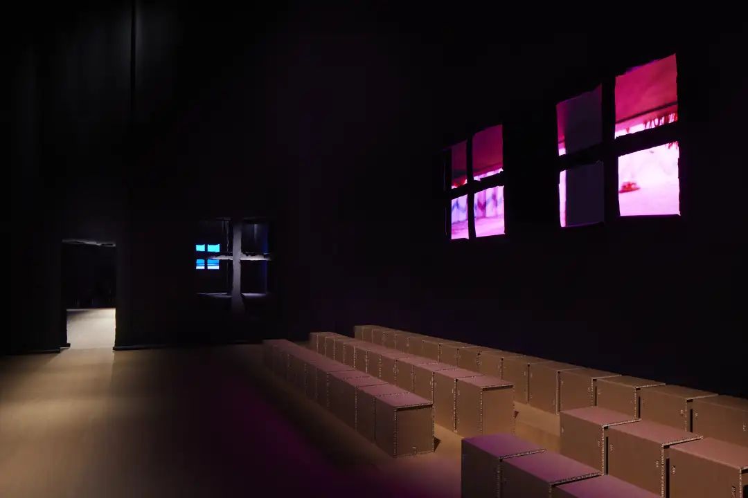 米兰时装周入选前十唯一华人,米兰时装周第一排坐的谁