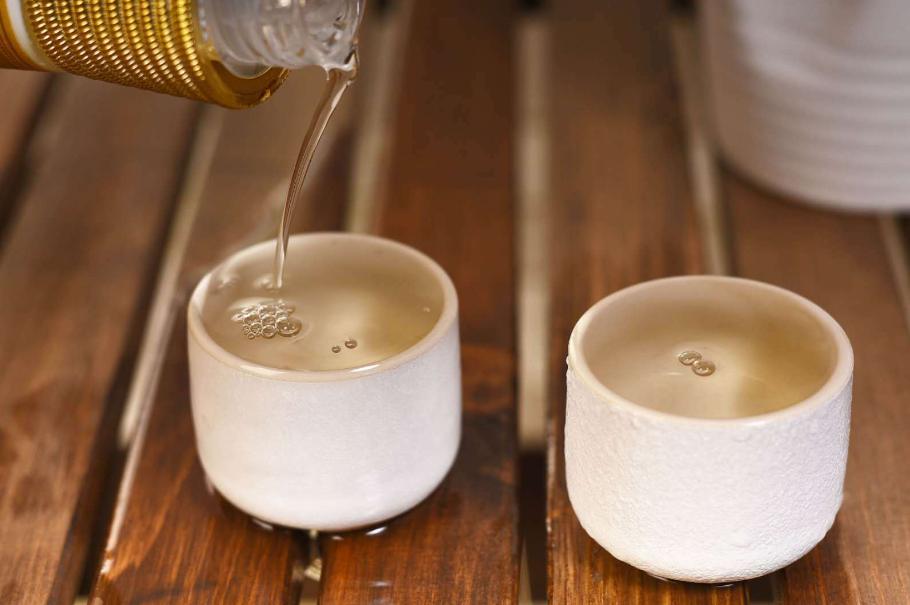 正宗粮食酒无勾兑无添加,如何挑选真正的无勾兑粮食酒