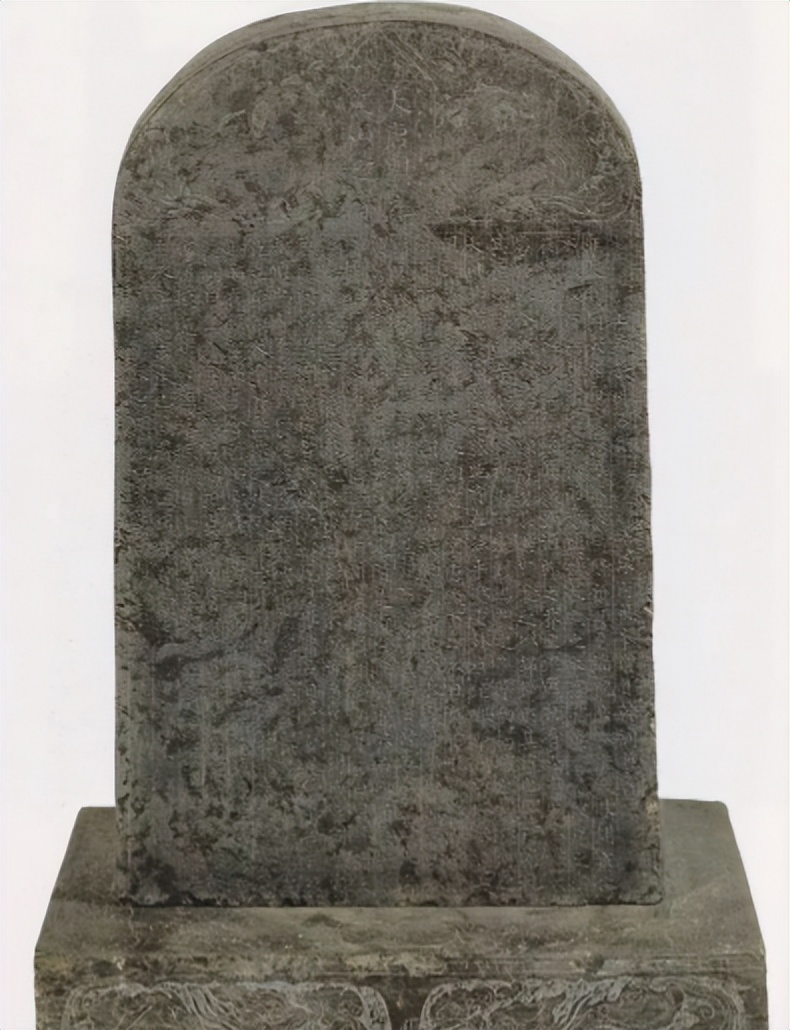 挖出来的古墓藏品都去哪了,不解之谜古墓挖掘真实记录