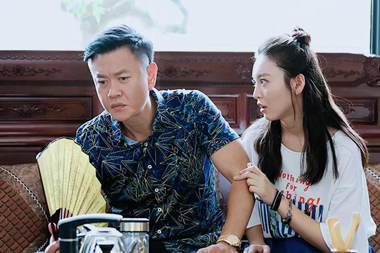 冯嘉怡个人资料图片,冯嘉怡年轻图片