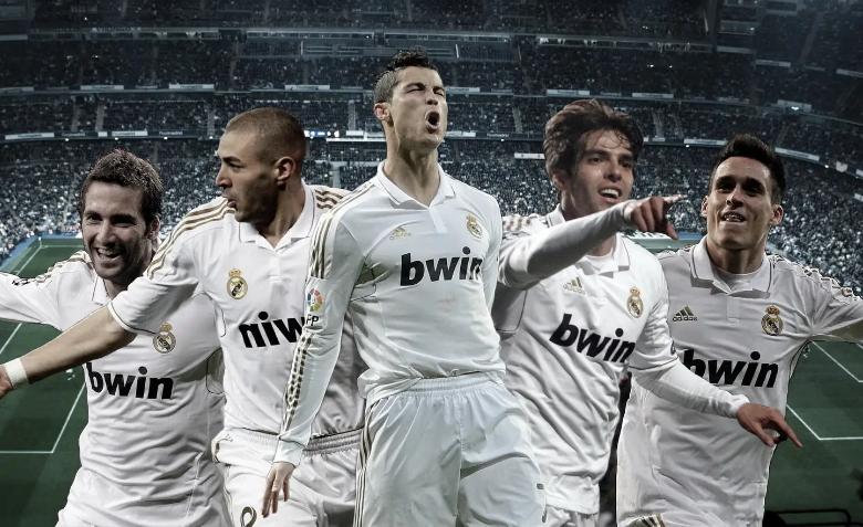 卡卡在皇马表现如何,卡卡颜值巅峰照片皇马