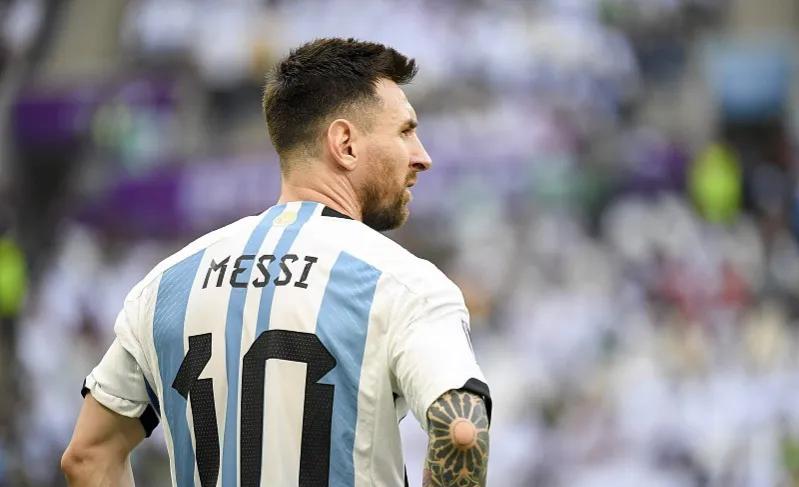 梅西个人能力强于c罗,梅西个人能力比内马尔强吗