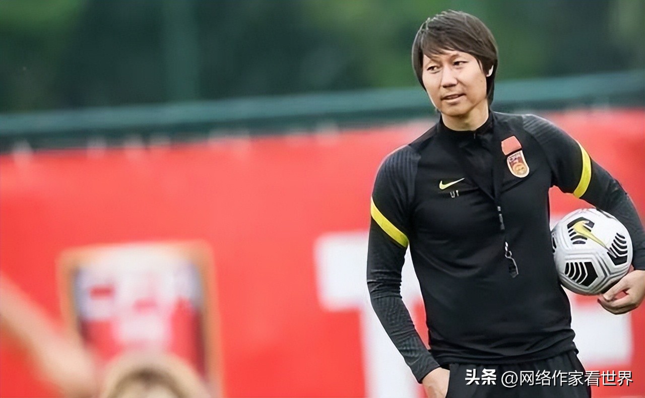 足坛风暴：高层落马，主教李铁被抓，涉案资金上亿，足协下封口令