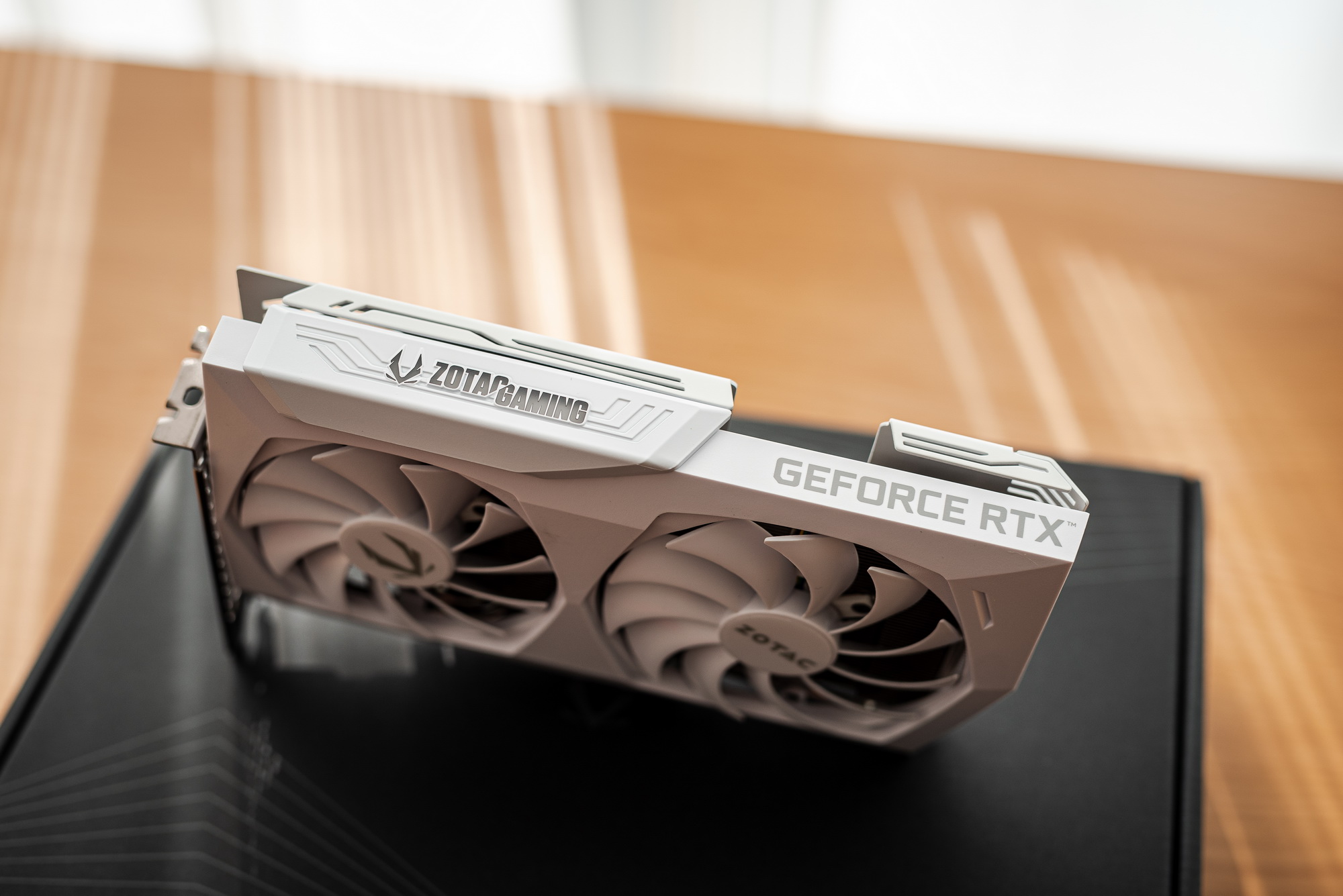 你也可以轻松装的白色ITX小钢炮：银欣SG16装机指南