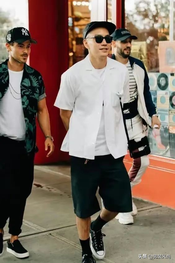 今年最流行男士休闲短裤怎么搭配,夏季男士短裤裁剪视频教程