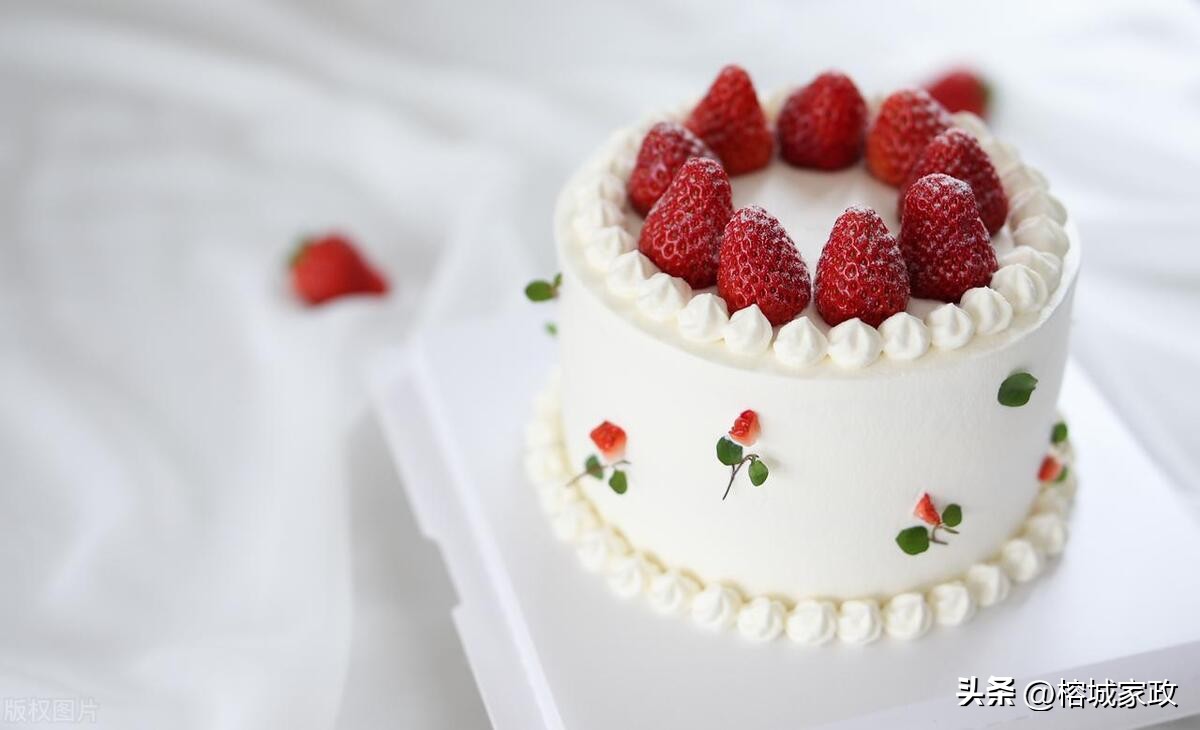 坐月子能吃蛋糕吗,坐月子能吃蛋糕吗早餐吃什么好