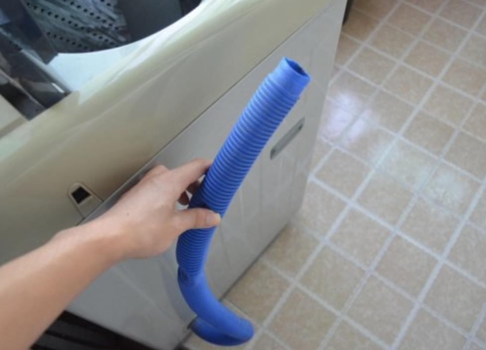 半自动洗衣机排水不畅通怎么解决,小天鹅滚筒洗衣机不排水怎么回事