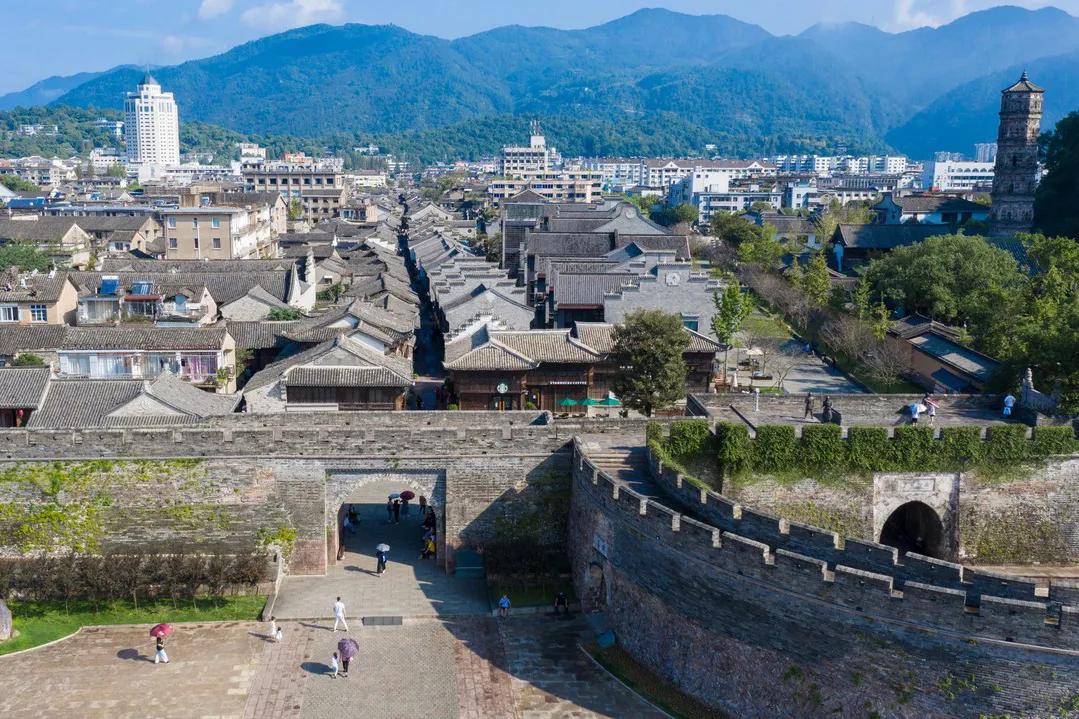 浙江最快的高铁,浙江第一条高铁开通时间