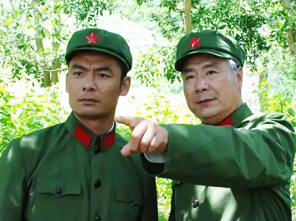 宋佳伦简历,宋佳伦夫妻近照