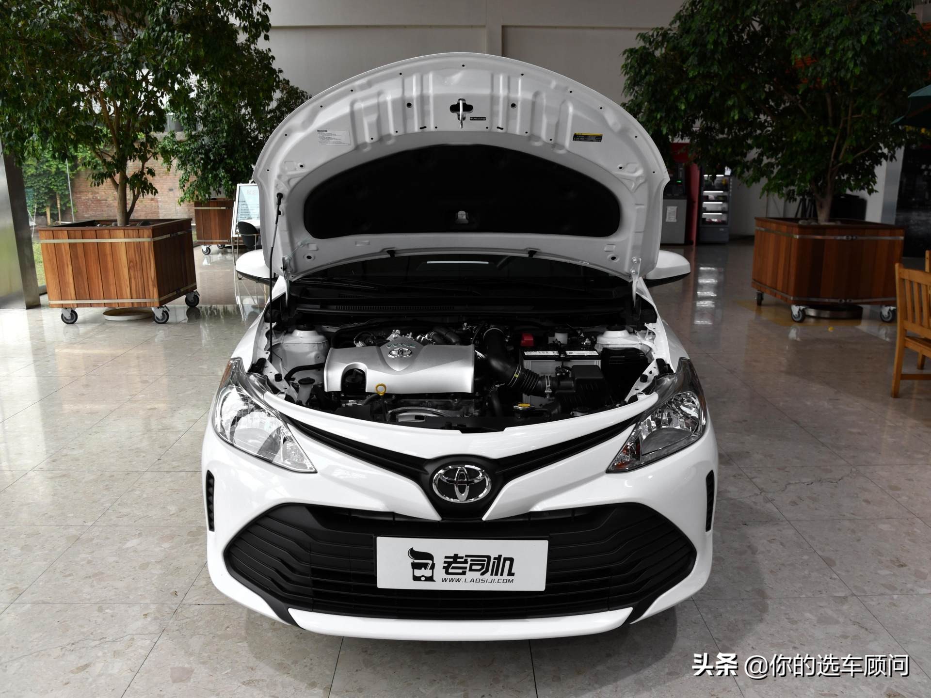 丰田版的车子家用七座33万多,丰田的三厢轿车