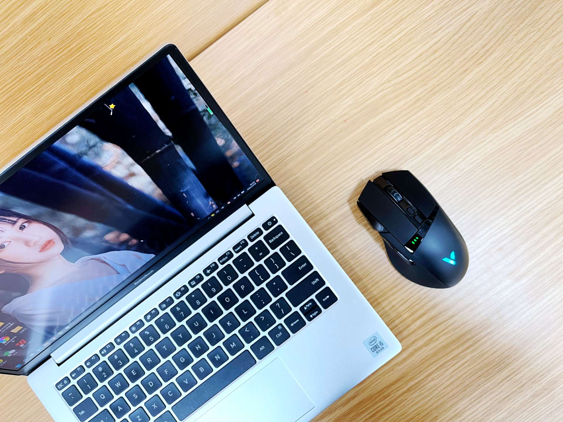 雷柏v1游戏鼠标好用吗,雷柏v10s鼠标垫