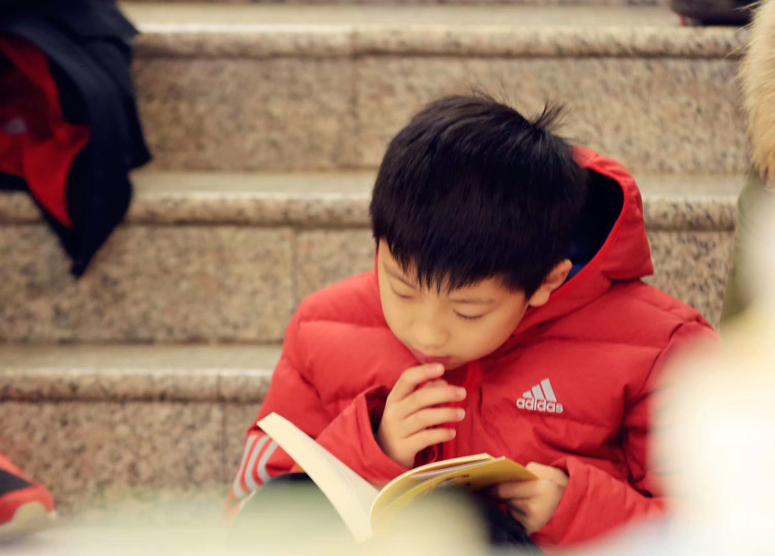 推荐教材老师被开除,老师因为推荐几本教材被开除