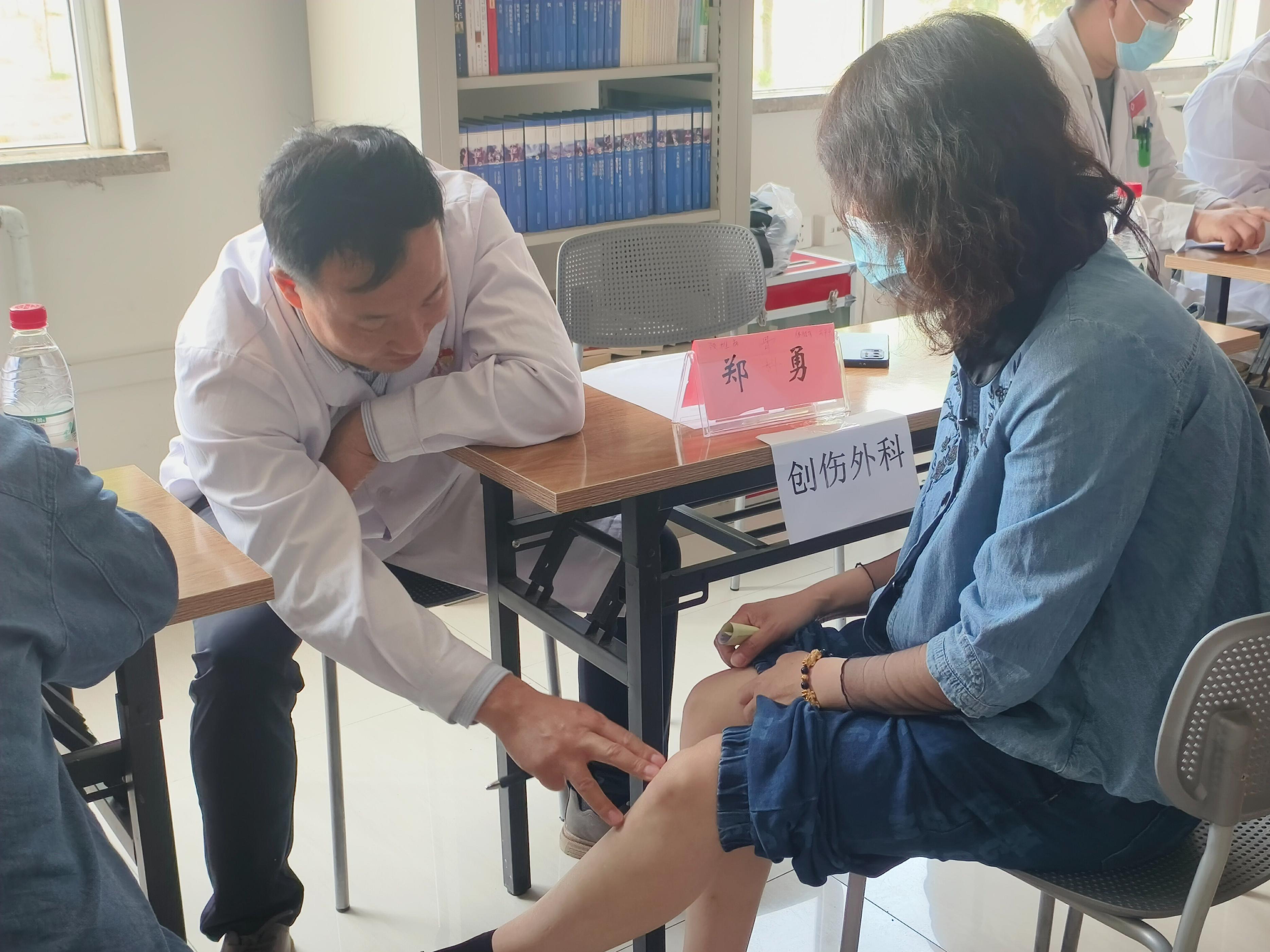 四师义诊,中医义诊进社区志愿服务暖人心