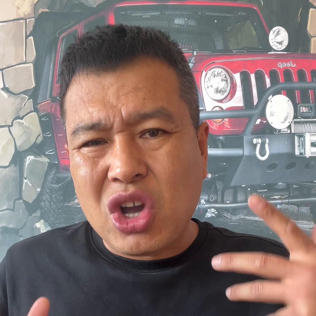 买完新车后贴膜都有哪些套路,新车贴膜被师傅划伤还要付钱吗