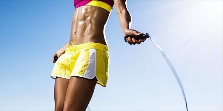 跳绳减肥要跳多少分钟才有效,一天跳6000跳绳半个月能减肥多少