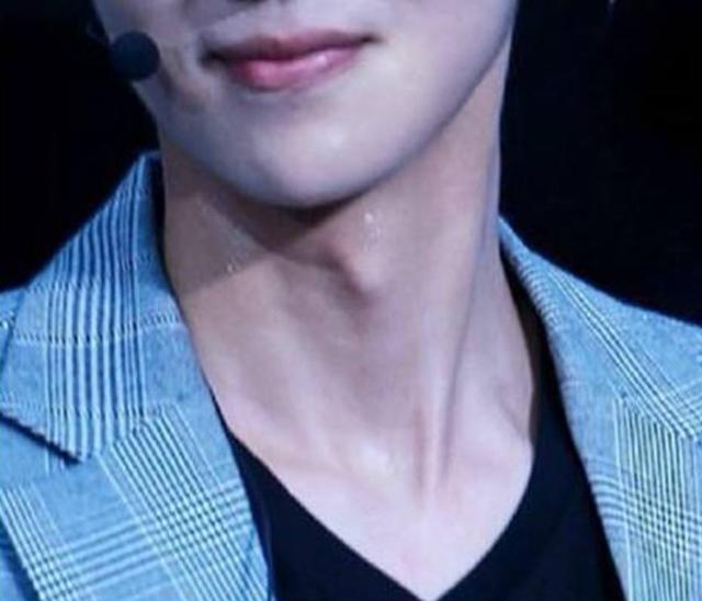 男生喉结与女生喉结有什么区别,为什么男生有喉结而女生没有