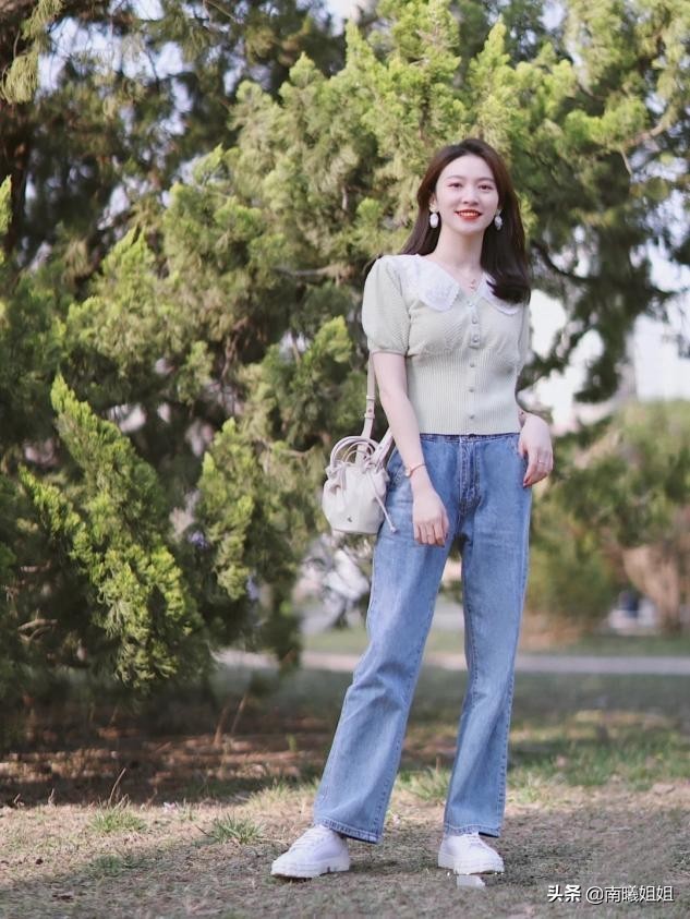 今夏穿t恤时注意避开的3款,减龄洋气显瘦爆款t恤