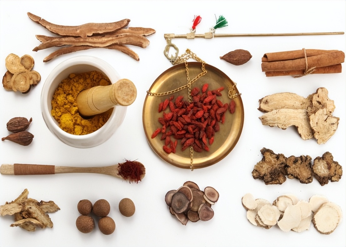 鱼腥草含一级致癌物，伤肾还致癌？折耳根还能吃吗？过度解读了！