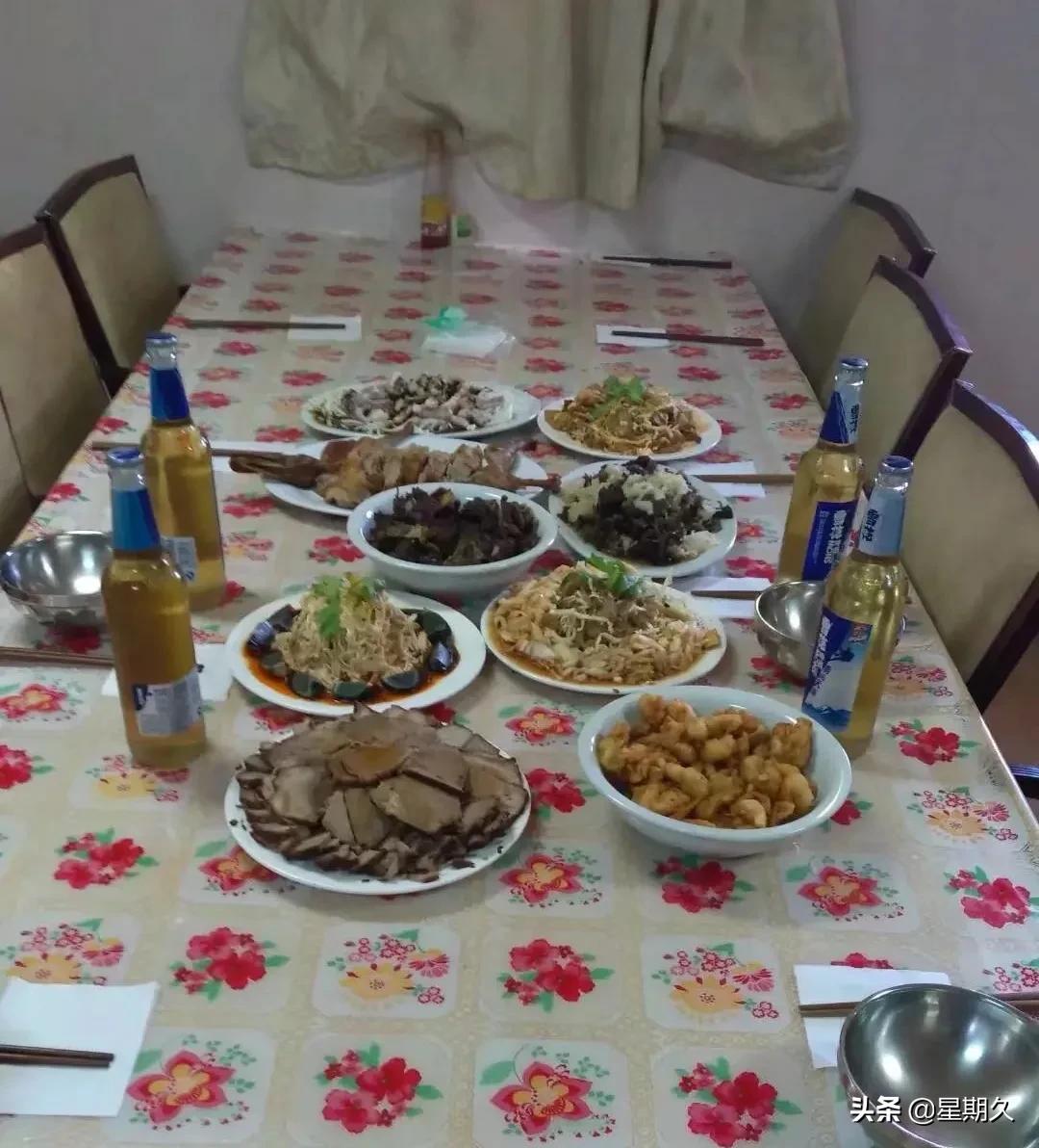 434期船东代表上船,船员过节聚餐