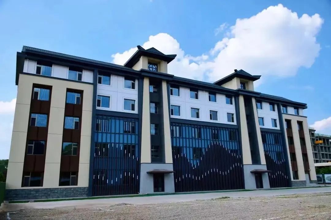 泾川橙香瑶池温泉游泳团购,泾川温泉旅游