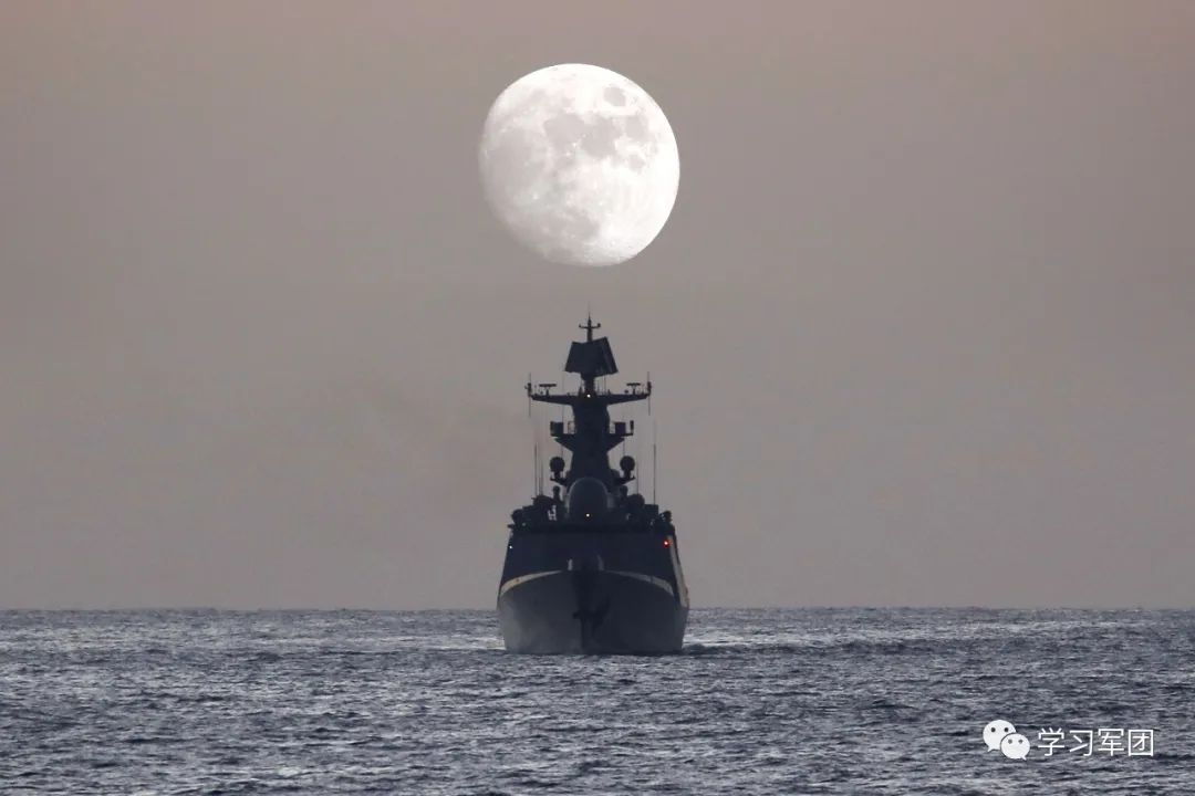 月下大片，专属定制