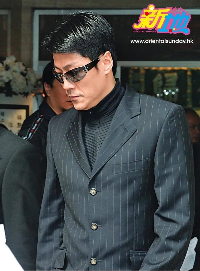 梅艳芳怎么走出失恋,梅艳芳漫步人生路